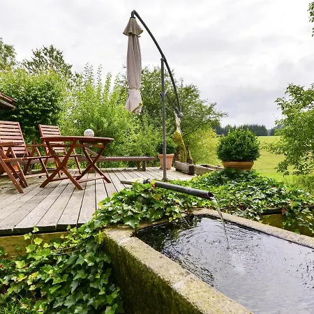 Traditional In Altreichenau With Garden Neureichenau